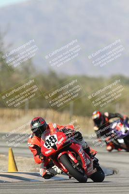 media/Dec-01-2025-Moto Forza (Mon) [[2daa91e15f]]/1-Advanced Group/Session 3 (Turn 3)/